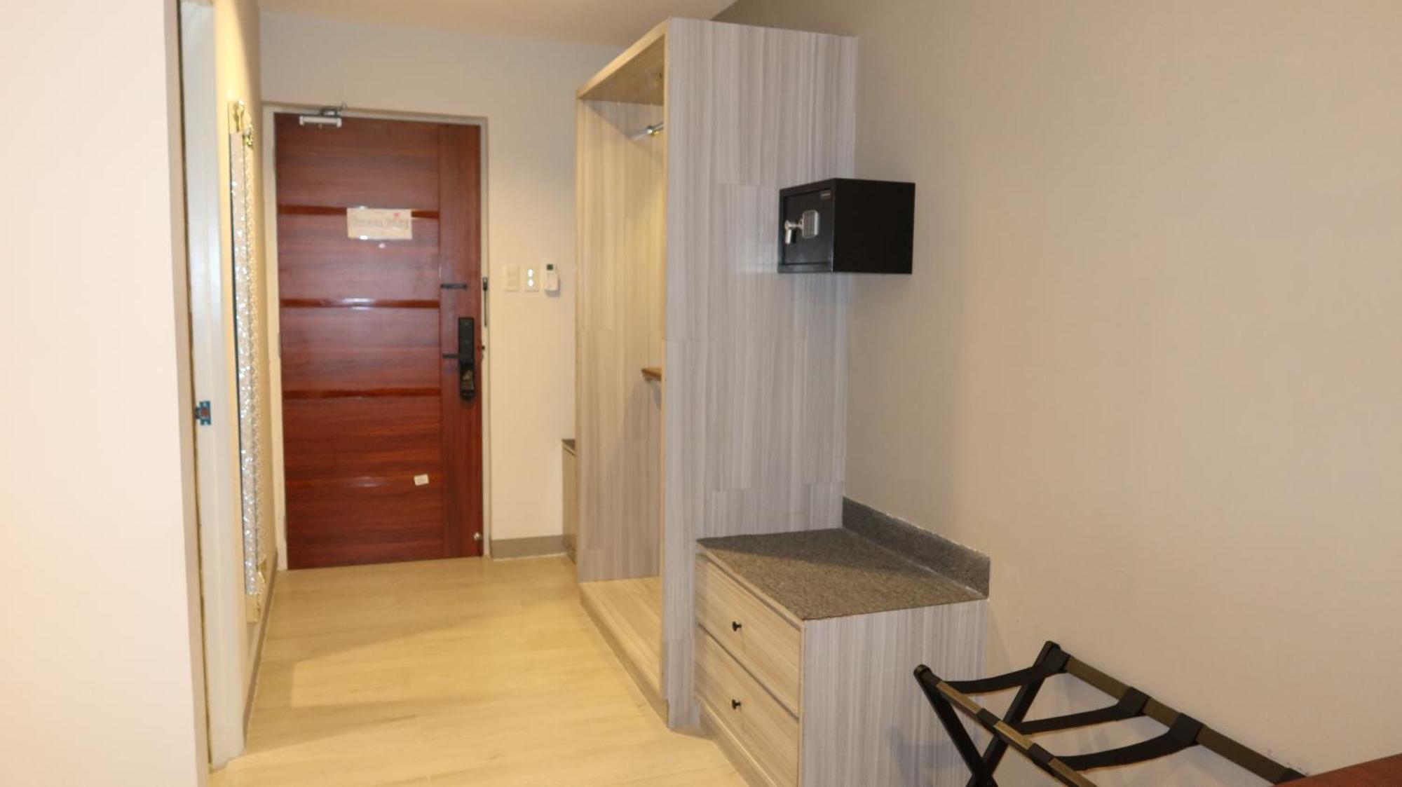 Centennial Inn Kawit Eksteriør billede